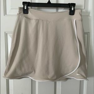 Slazenger Beige‎ and White Golf Skort. Size Small.